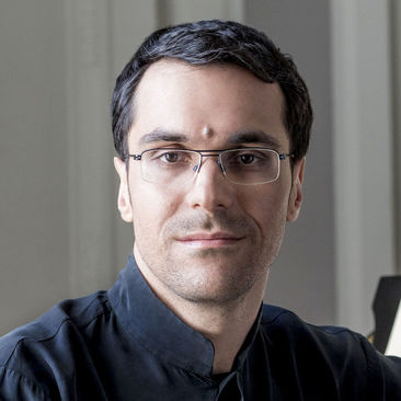 Stepan Simonian, (Germany)